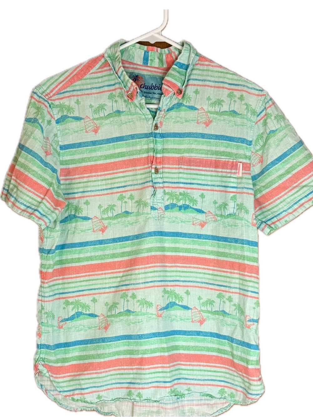 Chubbies Men’s Windsurfer Short Sleeve Shirt - Mint/Coral/Blue